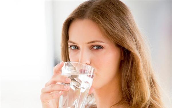 Image result for uống đủ nước